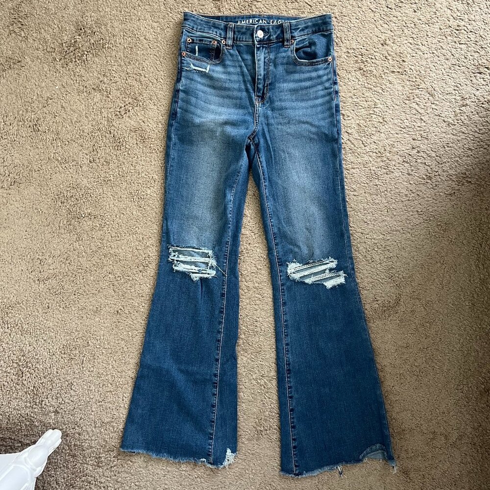 American Eagle Next Level Stretch Super High Rise Flare Jeans 30” Inseam Size 2